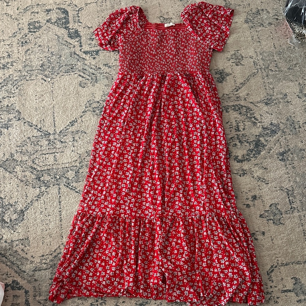 Elegant Red Floral Maxi Dress